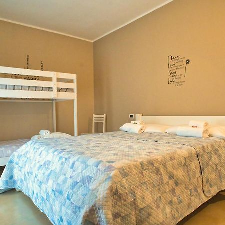Vanda Luxury House Near Gardaland And Garda Lake Castelnuovo del Garda Exterior foto